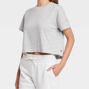 All in Motion Women’s Crop Black & White Athletic Shirt - Size L